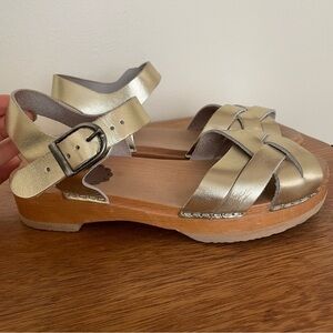 Hanna Andersson Gold Kids Sandals